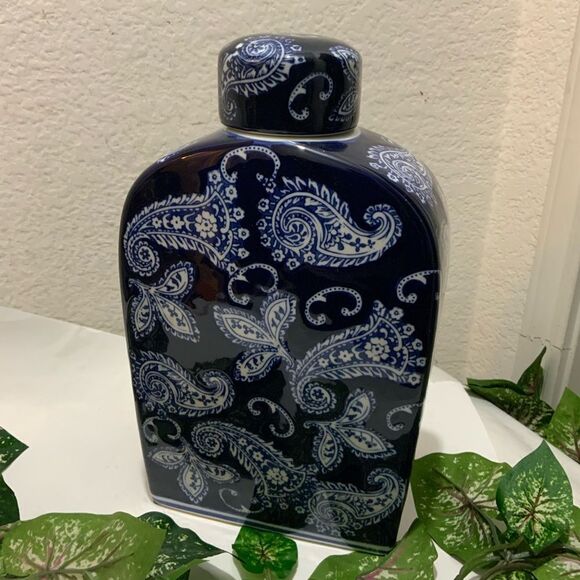 Tao Caicai foreign trade of classical Chinese blue white porcelain vase &lid